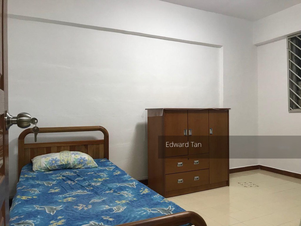 Blk 306 Jurong East Street 32 (Jurong East), HDB 3 Rooms #156636252